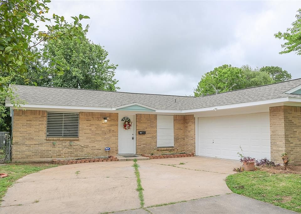 1st image of 7422 Oriole Dr