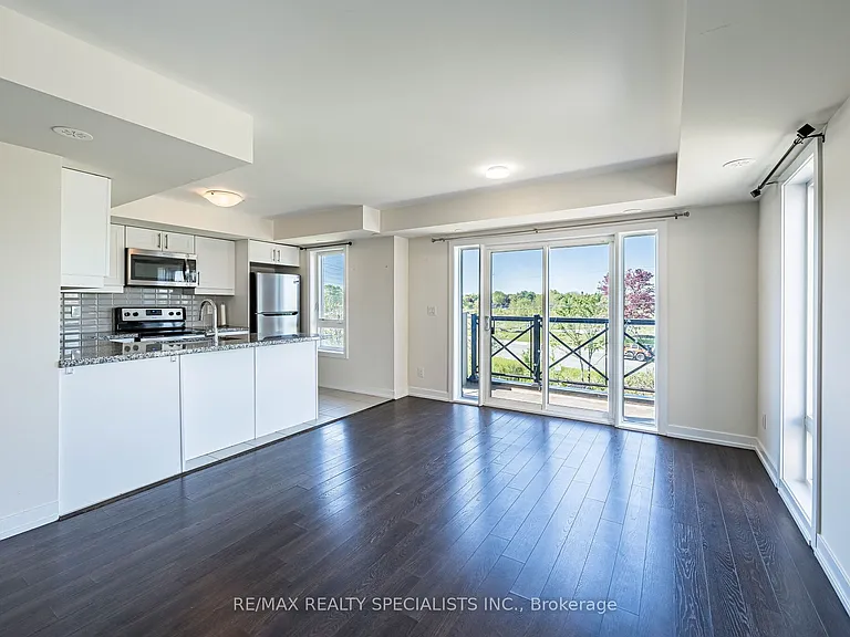 30 Dunsheath Way #527 — Photo 7
