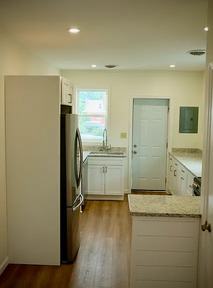 442 N Centre St — Photo 1