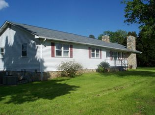 84 Shellfield Ln, Colonial Beach, VA 22443