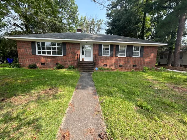 1209 Airlee Dr, Kinston, NC 28504