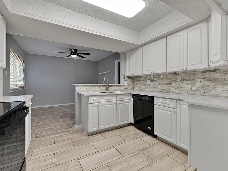 11506 Whisper Cir — Photo 14