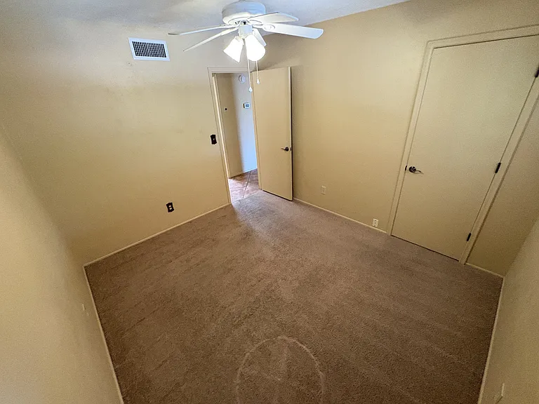 7000 N Penny Pl — Photo 33