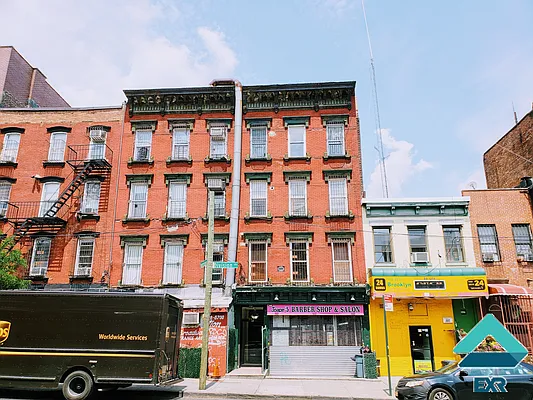 Rented by EXR | media 14