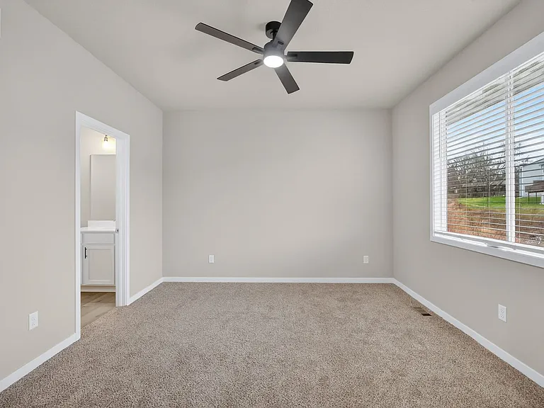 Lexington Park Townhome Rentals — Photo 15