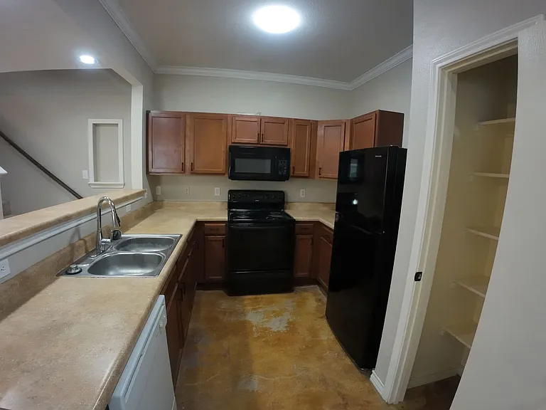 5010 Summit Wood — Photo 11