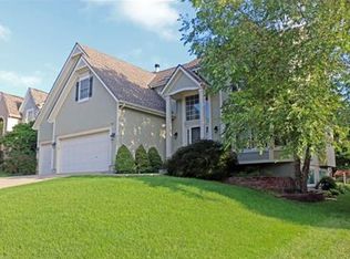 8105 W 145th St, Overland Park, KS 66223
