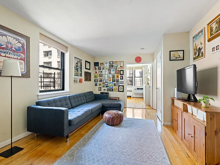 439 E 88th St #5B — Photo 3