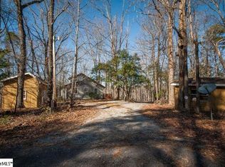 15 Wildflower Ln, Travelers Rest, SC 29690