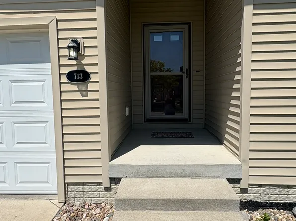 713 S 12th St, Grimes, IA 50111