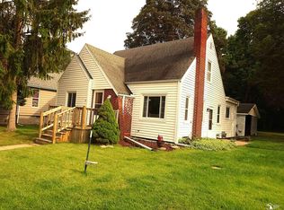 96 Westwood St, Hillsdale, MI 49242