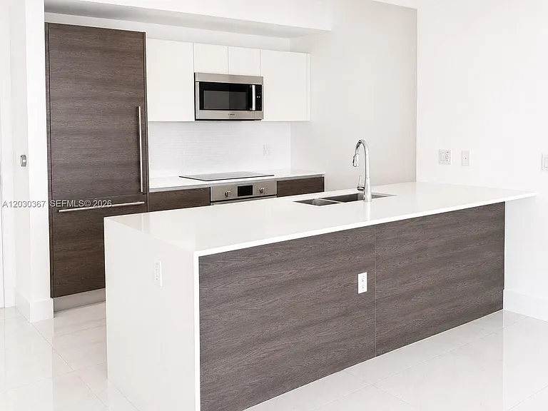 301 Altara Ave #529 — Photo 3
