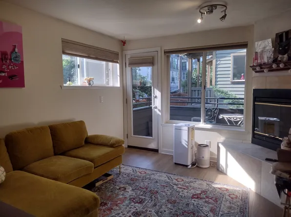 3809 Whitman Ave N APT 35, Seattle, WA 98103