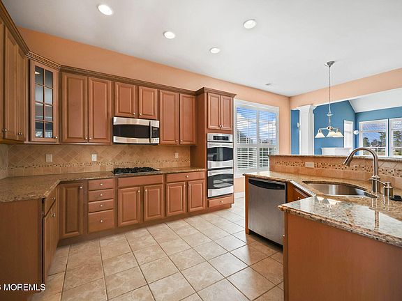 2nd image of 4 Fairhaven Way