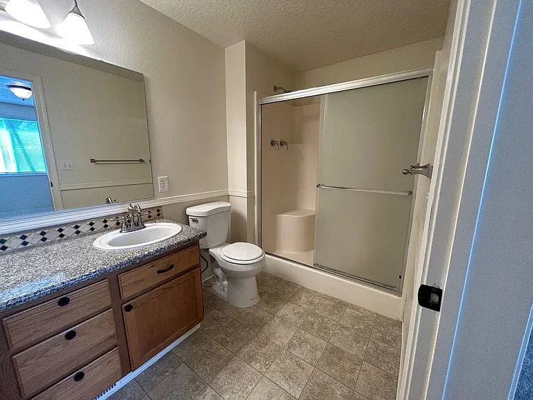 721 E Hawk St — Photo 19