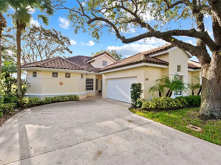 4781 S Newport Island Dr — Photo 1