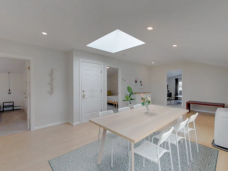 26 Cliff Ave #4 — Photo 6