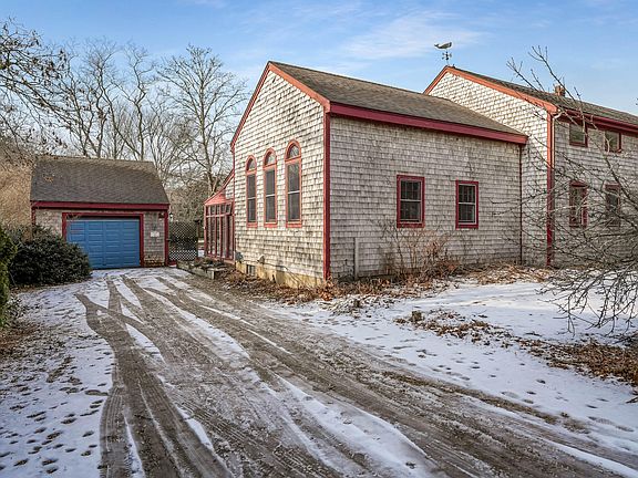 3rd image of 32 Norton Orchard Rd