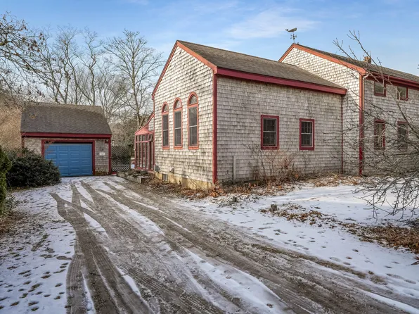 32 Norton Orchard Road, Edgartown, MA 02539