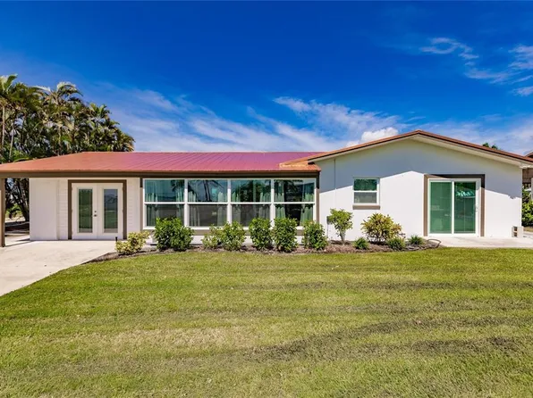 2201 Sanibel Blvd, Saint James City, FL 33956