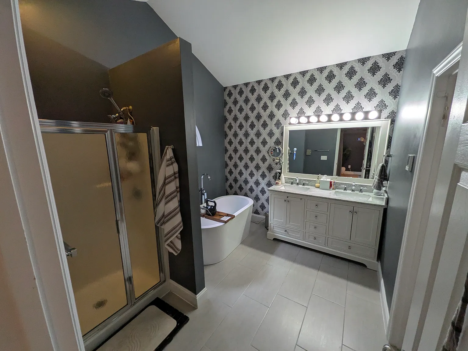 3 bed, 2194 sqft, $2,950 — Photo 4