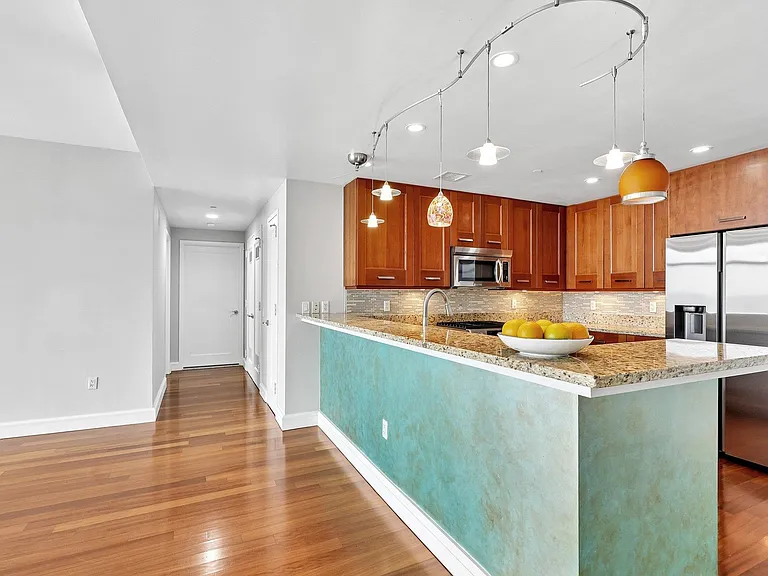 8100 River Rd #817 — Photo 13