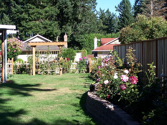 2nd image of 14906 12th Ave E