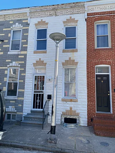 1255 Sargeant St Photo 1