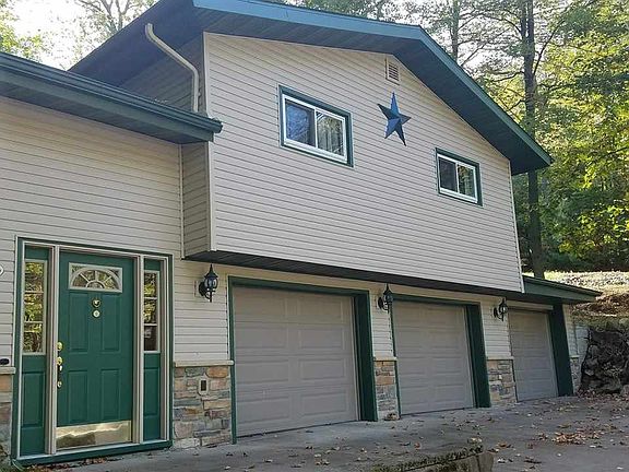 3rd image of 151711 Daffodil Ln