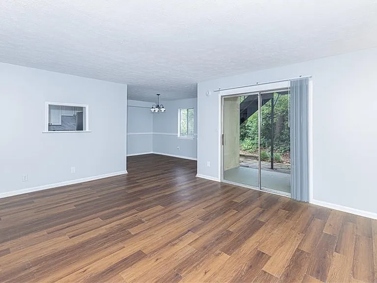 2398 Lawrenceville Hwy #U — Photo 5