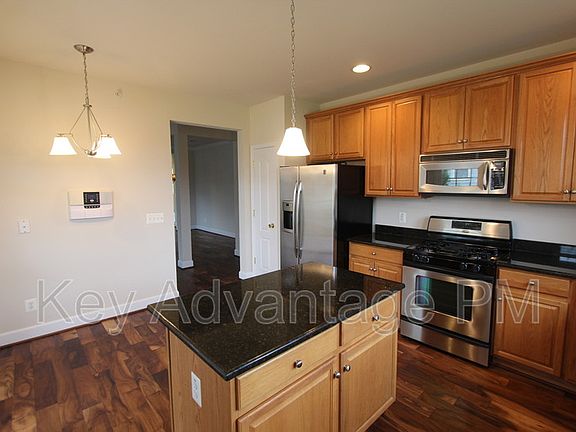 5th image of 13888 Greendale Dr #40