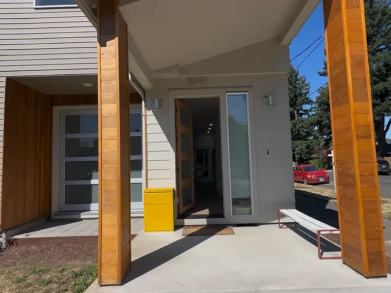 5991 N Michigan Ave — Photo 2