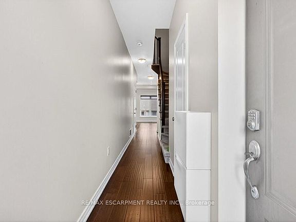 5th image of 377 Glancaster Rd #16