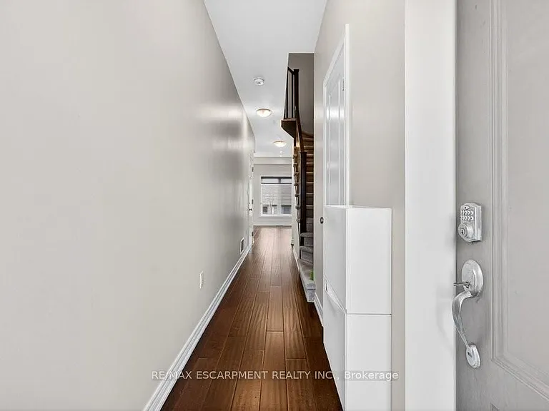 377 Glancaster Rd #16 — Photo 5