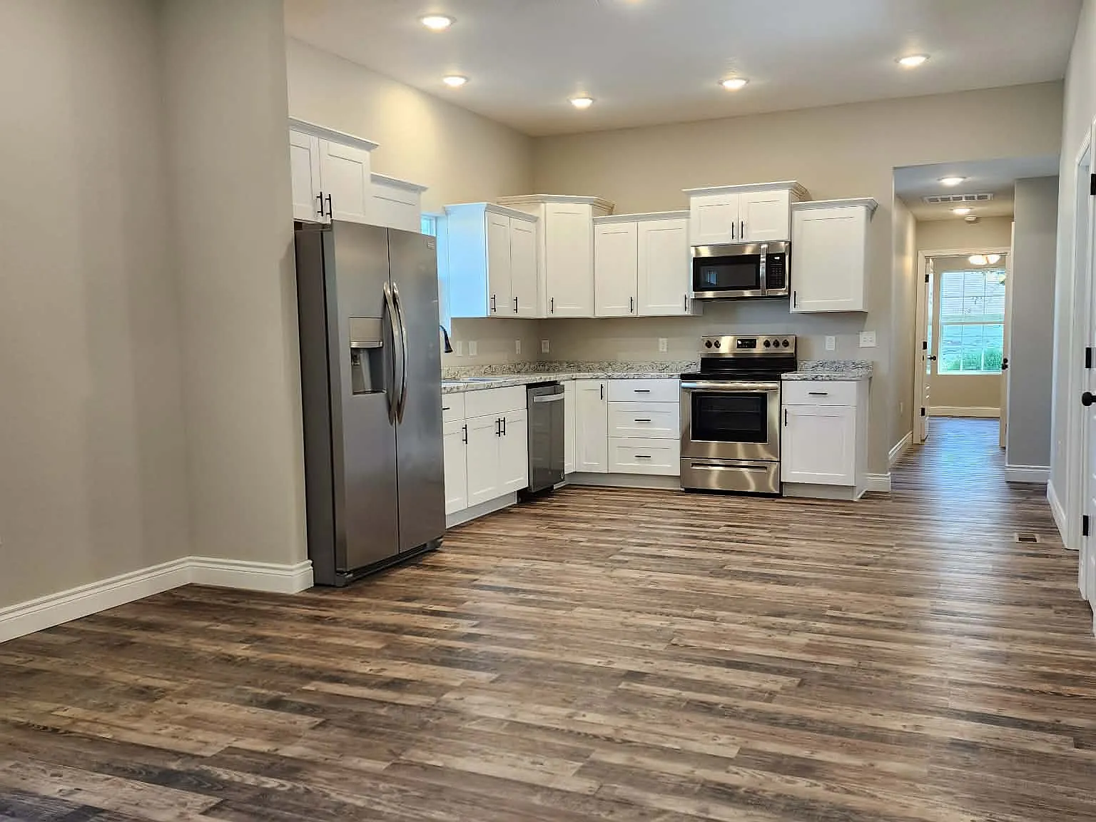 3 bed, 1258 sqft, $1,200 — Photo 4