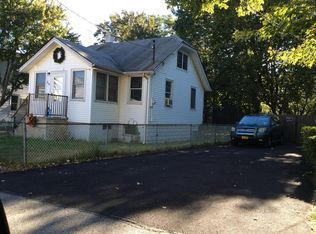 28 Church Ave, Staten Island, NY 10314