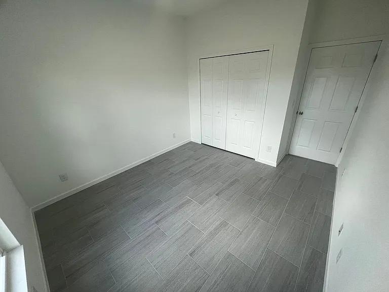 751 Crystal Ave S — Photo 9