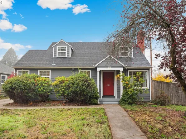7435 N Chautauqua Blvd, Portland, OR 97217