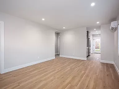 Building Photo - 813 Encino Pl