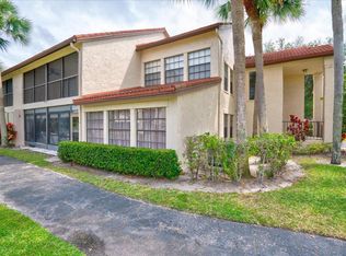 3205 Jog Park Dr, Greenacres, FL 33467