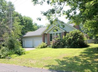 14 Bonnallie Ave, Lewiston, ME 04240