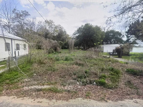 2148 9th St, Florala, AL 36442