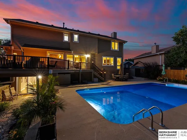 12565 Binney St, Omaha, NE 68164