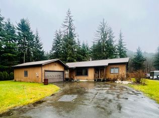 2416 Aurora Dr, Juneau, AK 99801