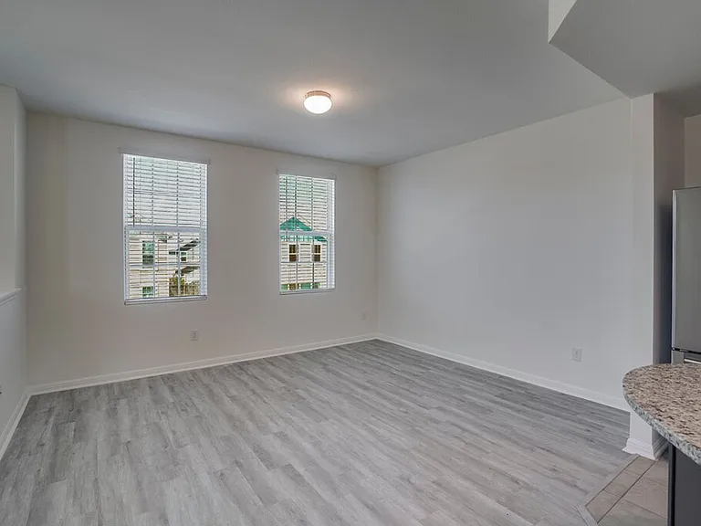 576 Ferrule Dr — Photo 8