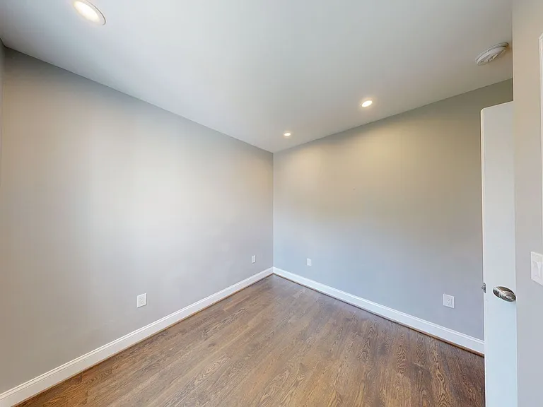 4023 New Hampshire Ave NW — Photo 18