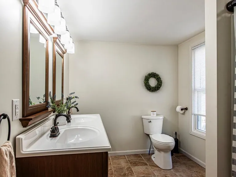 22 Mulberry St — Photo 10