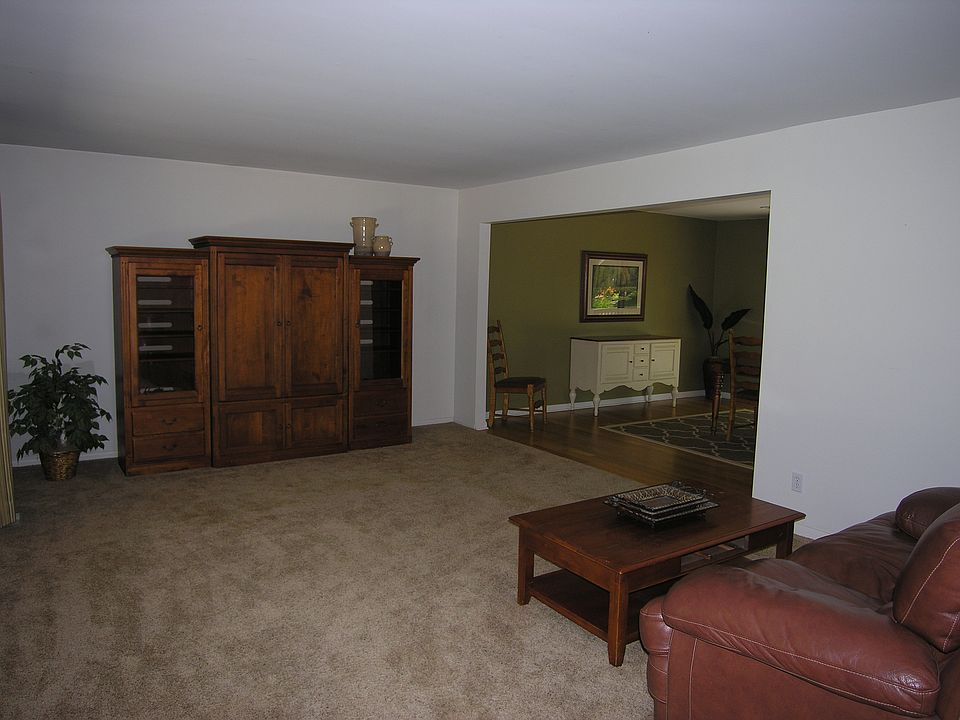 1st image of 9508 Woodmont Dr