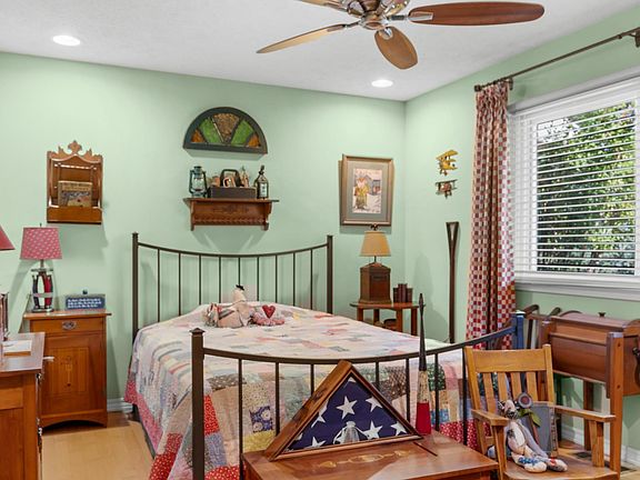 3rd image of 51 High Ridge Ct
