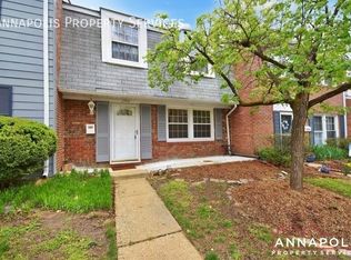 1742 Waldorf Ct, Crofton, MD 21114